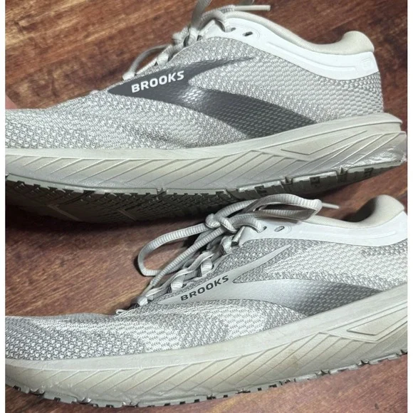 Brooks‎ Revel 7 Women's Road Running Shoes size 10 Medium Gray - Picture 2 of 15